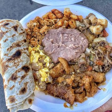 Guisado Sampler 