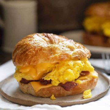 Croissant bacon, egg and cheese sandwich