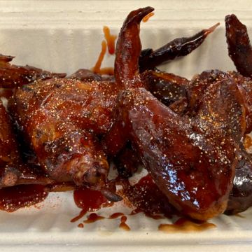 Smoked whole medium size chicken wings