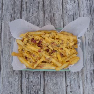 Fries with bacon and cheese