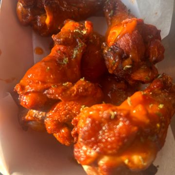 Naked or Fried Chicken Wingz Only
