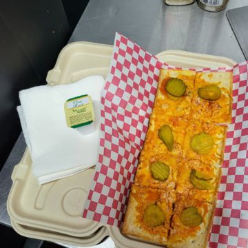 Nashville Hot Chicken Pizza