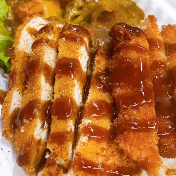 Katsu Chicken w/ Japanese Vegetarian Curry