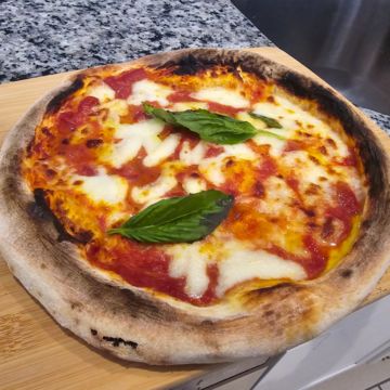 Pizza margherita