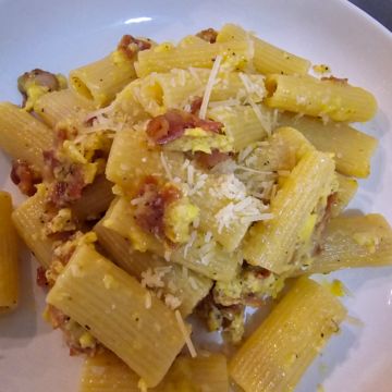 Express carbonara pasta