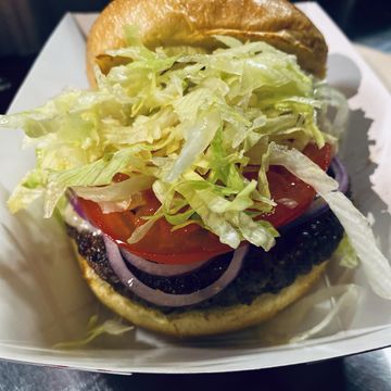 B3 (Butler Bobcat Burger)