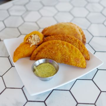 Chicken Empanada (H)