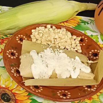 Dozen Corn o Uchepo Tamales