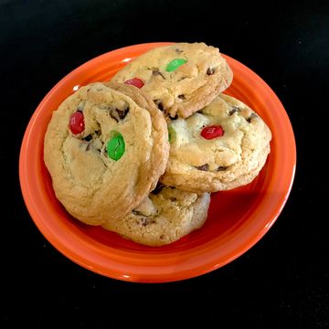 4 pack Chocolate Chip Cookies