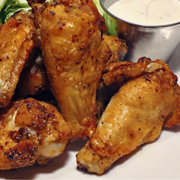 DEEP FRIED CHICKEN WINGS