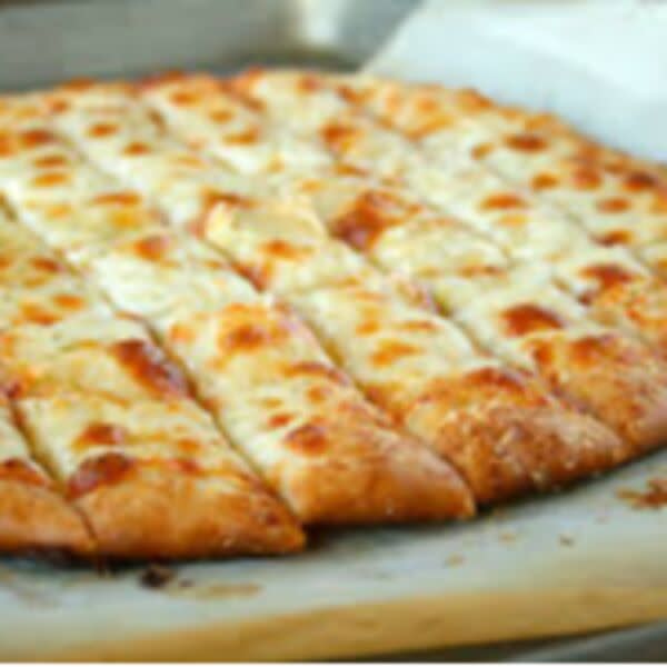 12" Cheesy Garlic Pie