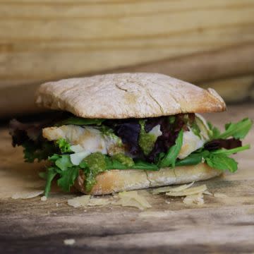 CHICKEN PESTO