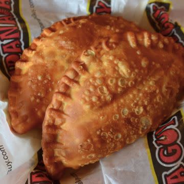 2 Empanadas (Choose from 3 Flavors)