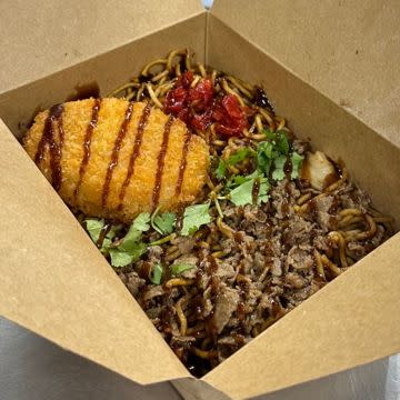 Japanese Style Yakisoba Noodles with Beef (Comes w a side of Japanese Vegetables Croquette)