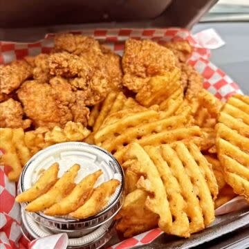 Chicken & Waffles