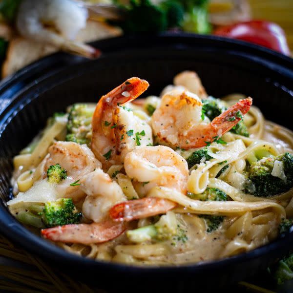 Shrimp & Broccoli Fettuccine