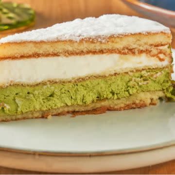 Ricotta pistachio cake
