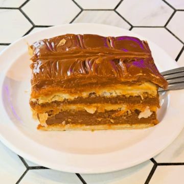 Mil Hojas de Leche Cake