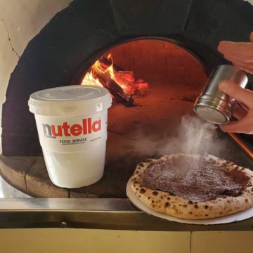 Nutella Pizza