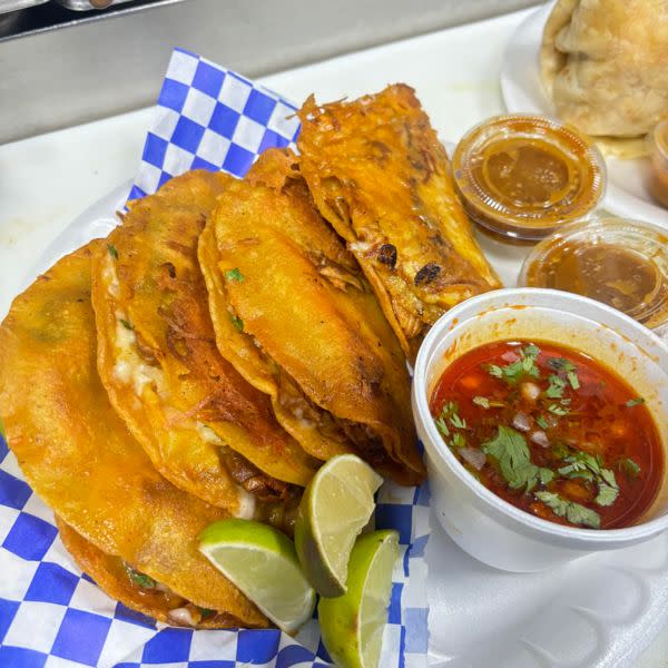 Quesatacos (3)