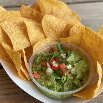 Chips & Guac 