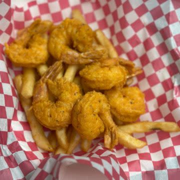 6 Shrimp w/ Fries