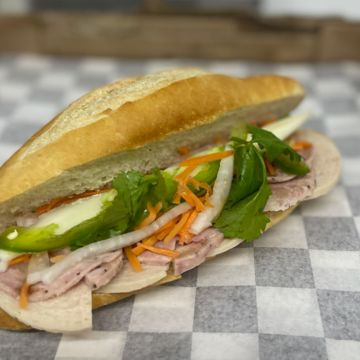 Classic banh mi