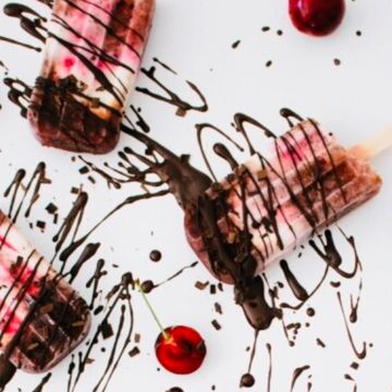 Amarena Cherry Chip Ice Pop