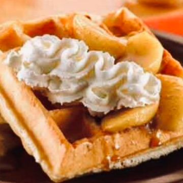 Liège waffle with Baked Cinnamon Apples and whipped cream