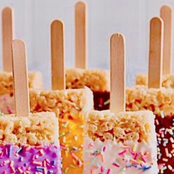 Dipped Rice Crispy Pop