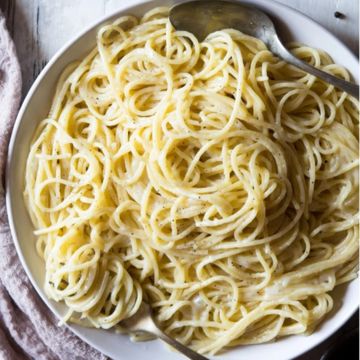 White Truffle Cacio E Pepe (cheese and pepper pasta)