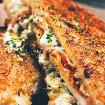 Hot Chicken Smash (Grilled Cheese)