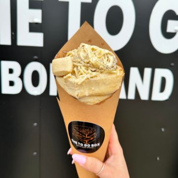 Cacio e Pepe Pasta Cone