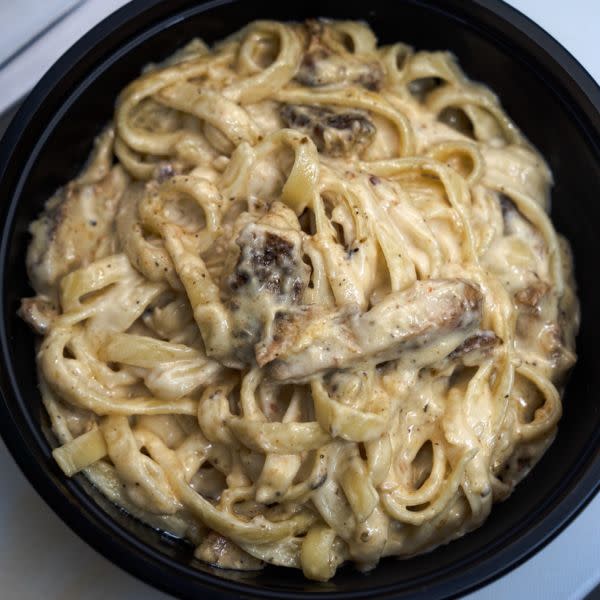 Pasta Alfredo with Grilled Chicken