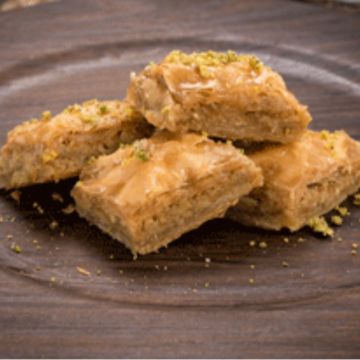 Walnut baklava