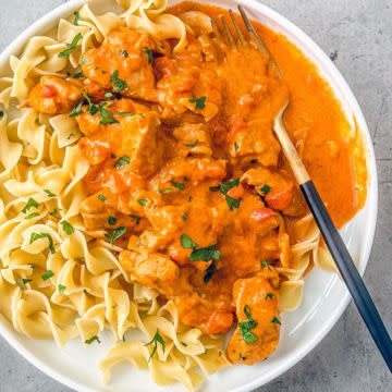 Chicken paprikas
