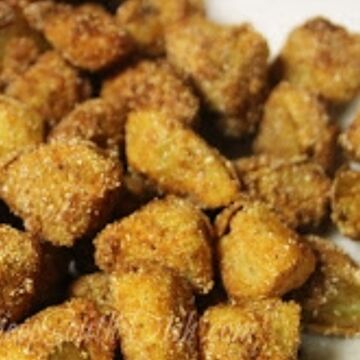 Fried Green tomatoes nuggets with smoked paprika