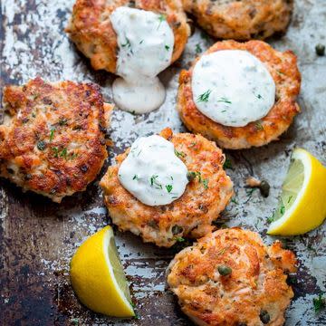 Caper-Lemon Salmon Cakes