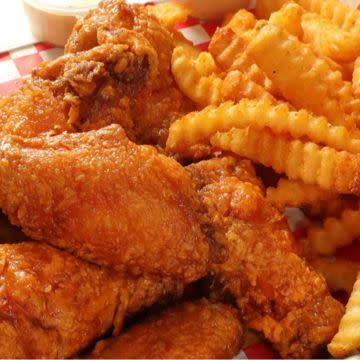 Crispy Chicken wings & Fries