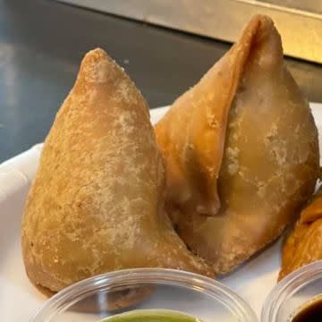 Veg. Samosa (2 pcs)