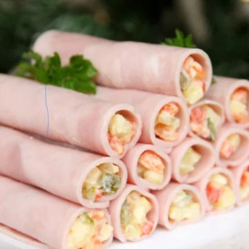 Ham and chicken salad roll