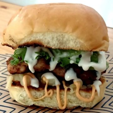 Chic-Pine Burger