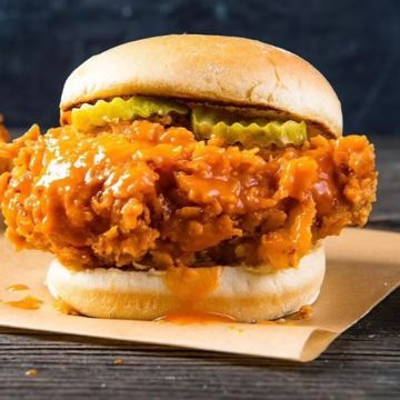 Buffalo Chicken PittsBurger