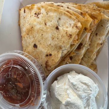 Quesadilla (Crab or Shrimp or Salmon)