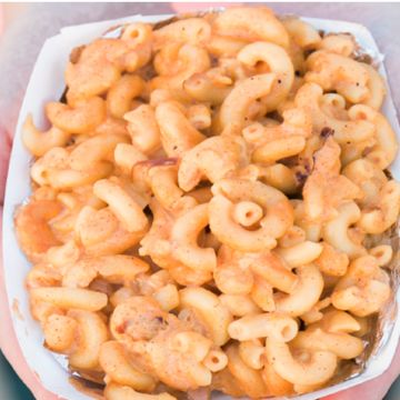 Gouda Mac & Cheese Bowl w/ Fries & Drink 