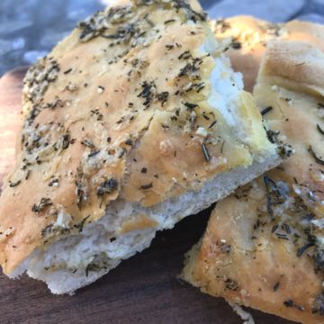 Herbed Focaccia Bread with Pesto Dipping Sauce