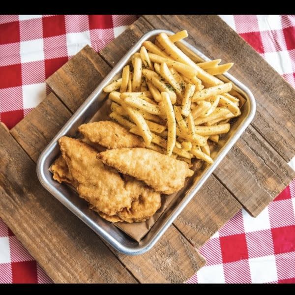 Chicken Tenders w/ Side Fries