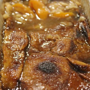 Homemade Peach Cobbler (Momma Evelyn's)