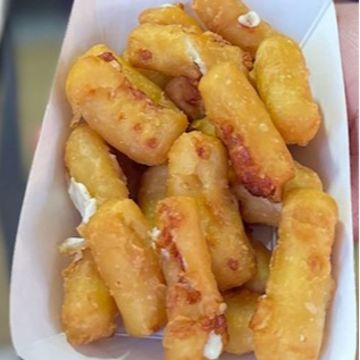 Deep Fried Wisconsin Cheese Curds