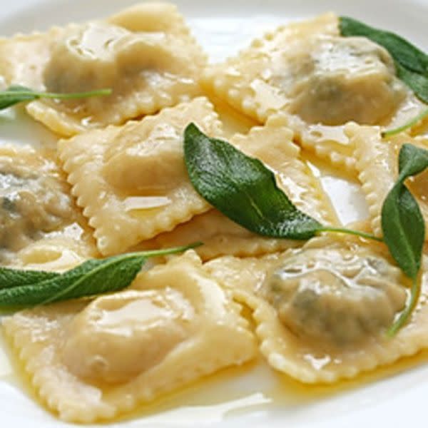 Ravioli Ricotta & Spinaci con Burro e